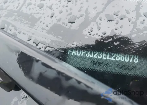 2014 Ford Focus Titanium from USA, damaged, VIN 1FADP3J23EL286078